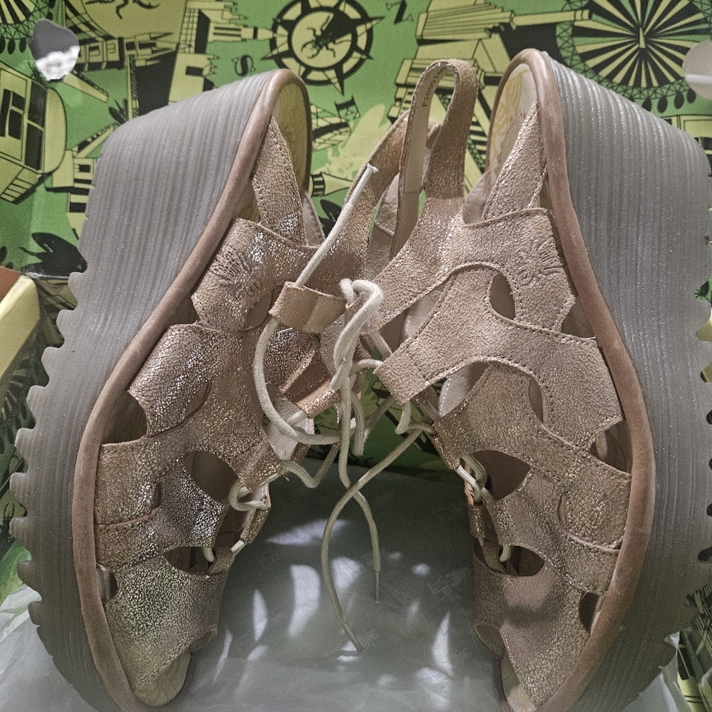 FLY London Womens metallic camel Wedge Sandals size 38 - Picture 5 of 6